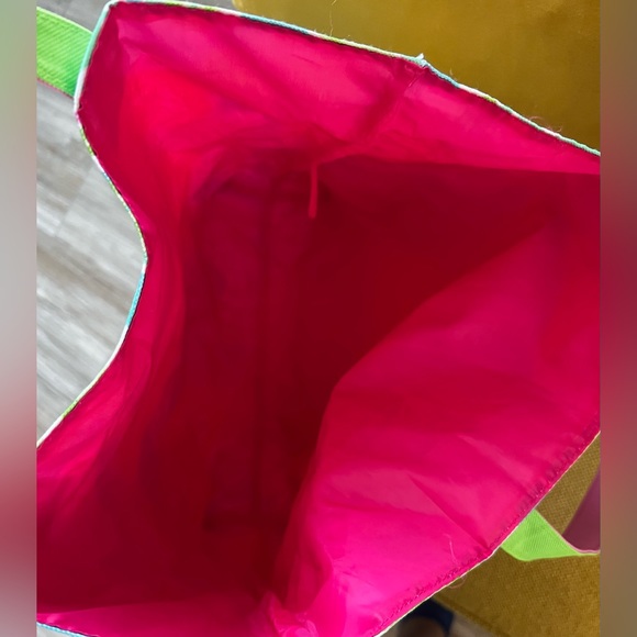 LILLY PULITZER FOR ESTEE LAUDER VINYL TOTE BAG - Picture 3 of 4